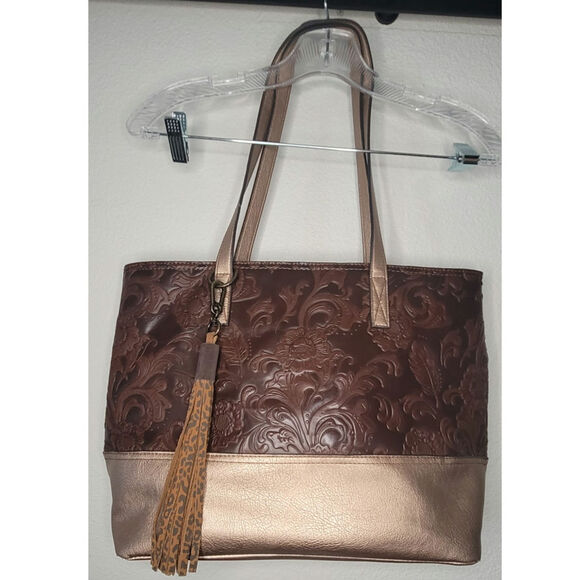 Catch Fly Handbags - Brown Embossed Vegan Leather Carry Bag Metallic Bronze Base Leopard Print Tassel